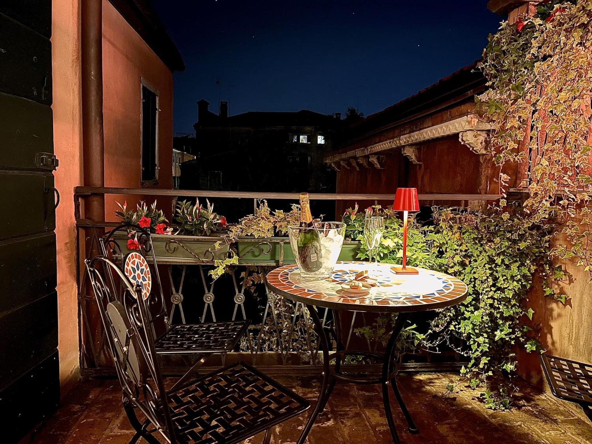 Apartment Ca Brunilda-Luxury Penthouse With Terrace Βενετία Εξωτερικό φωτογραφία
